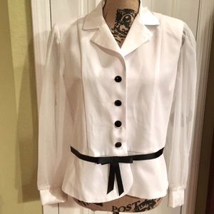 ✔️NWOT Gorgeous Blouse Top Sheer Sleeves  Size   12P White & Black 💐